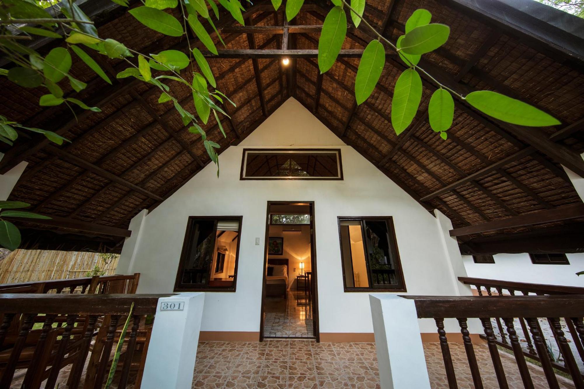 Cabilao Sanctuary Beach & Dive Resort Loon Extérieur photo