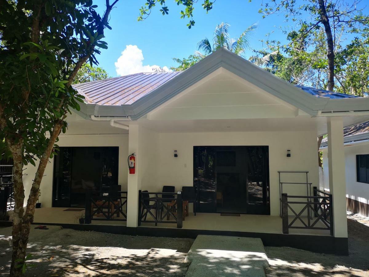 Cabilao Sanctuary Beach & Dive Resort Loon Chambre photo